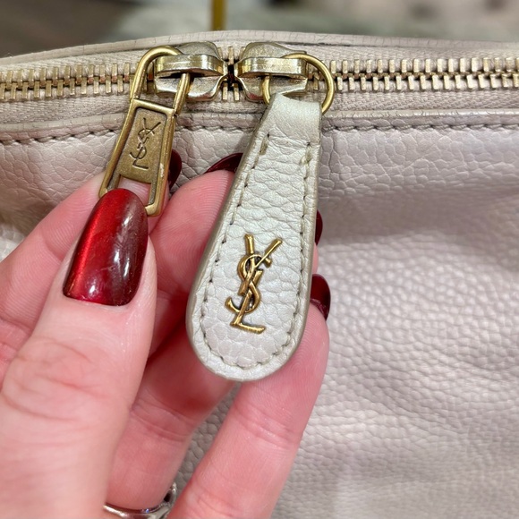 AUTHENTIC Yves Saint Laurent Leather Bag - Picture 2 of 16